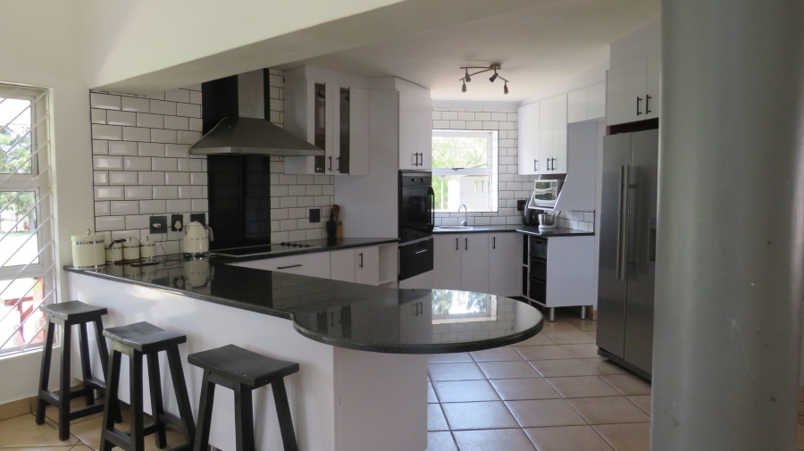 4 Bedroom Property for Sale in Firlands Western Cape